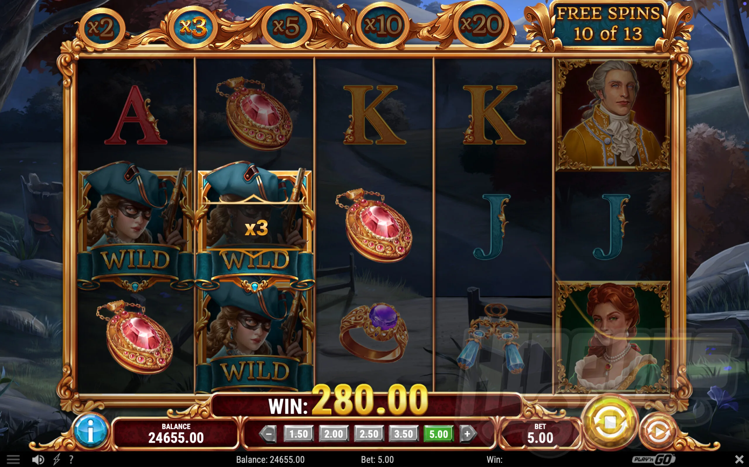 Midnight Gold Roaming Wilds Free Spins